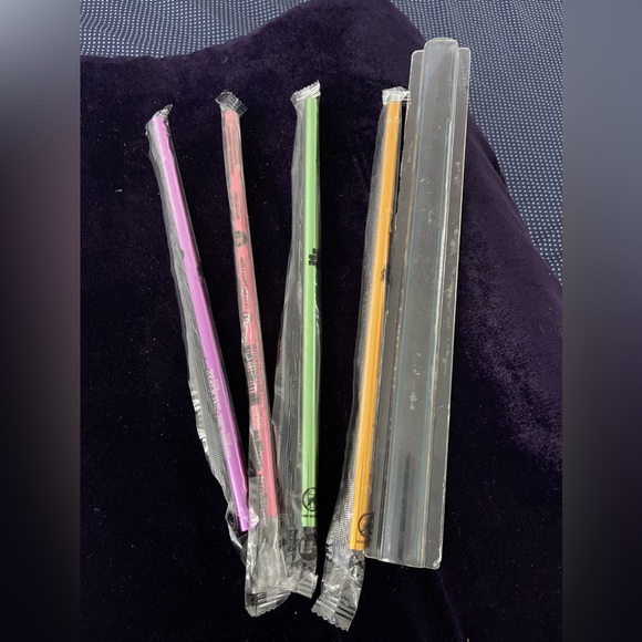 Reusable Silicone Boba Straws, Extra Large Bubble Tea Smoothie Straws, Pack of 4 - Picture 4 of 9